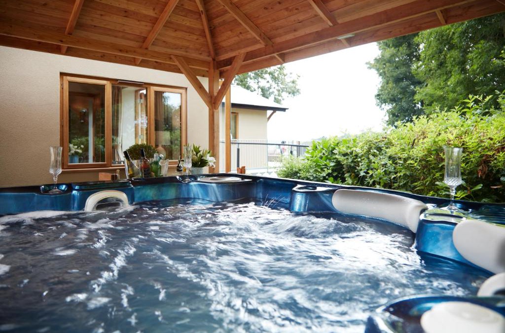 Cyfronydd House | Upper Gelli Luxury Holiday Lodge, Converted Dairy & Cosy Shepherds Huts