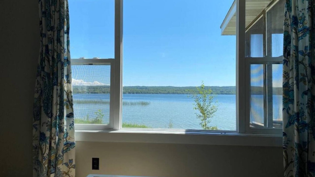 Frankfort Cottage | Upper Herring Lakefront Cottage #1, AC, Newly Remodeled, SUPs, Kayaks, Rowboats