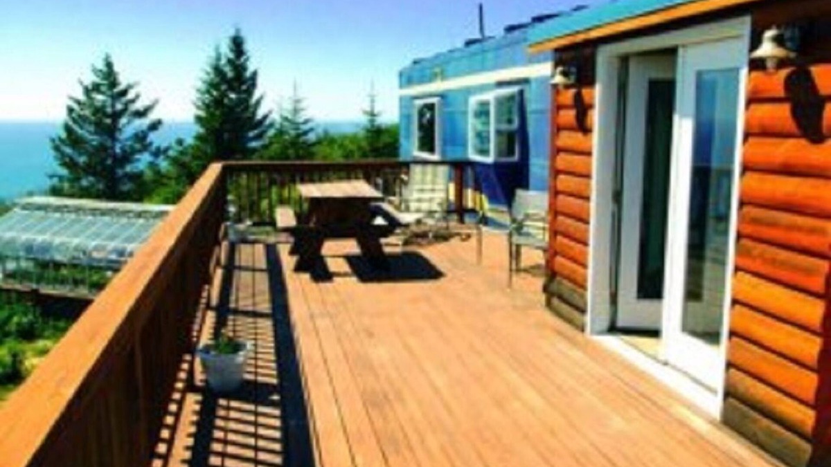 Homer House | Upper Moose Caboose