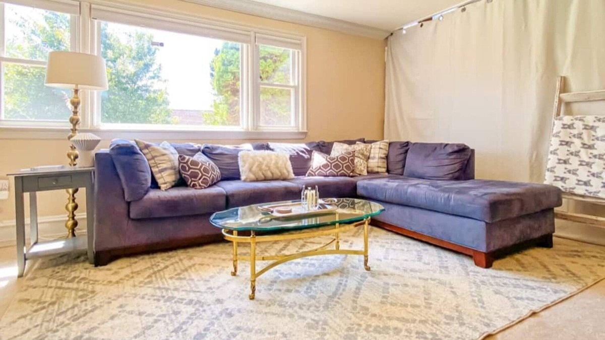 Annandale Condo | Upscale 3BR/1BA Spacious Vista Apartment close to DC