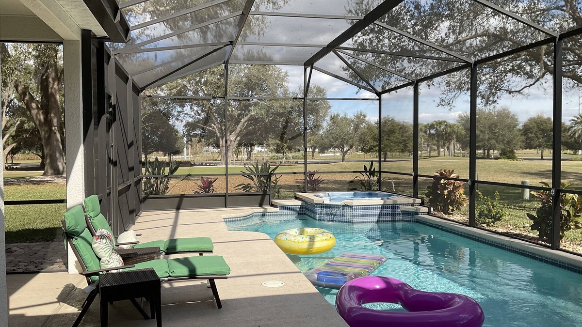 Ridgewood Lakes House | Upscale 4 Bedroom 3 Bath - Pool/Spa/Lania - On Golf Course - Close to Disney