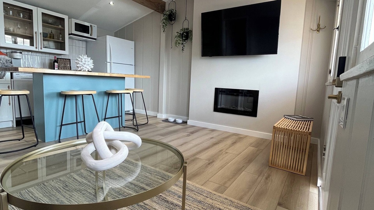 San Luis Obispo County Cottage | Upscale Beach Cottage - rock view - paddleboards