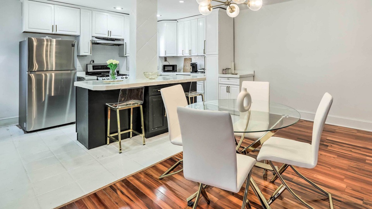 North Philadelphia House | Upscale & Chic Philly Abode ~ 8 Mi to Dtwn!