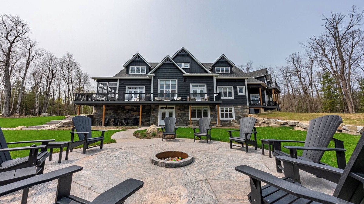 McKellar Cottage | Upscale Cottage Escape on Lake Manitouwabing – Serenity Awaits