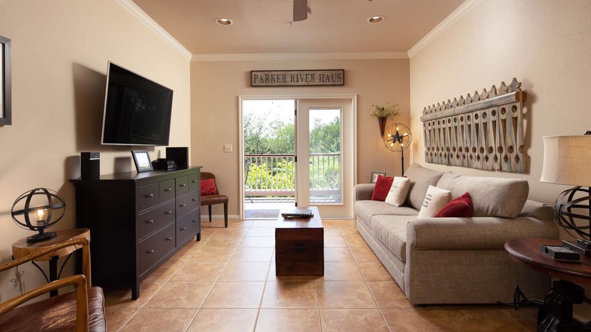 Gruene Condo | Upscale,historic, Guadalupe riverfront in Gruene! Pool! Walk to Gruene Hall!