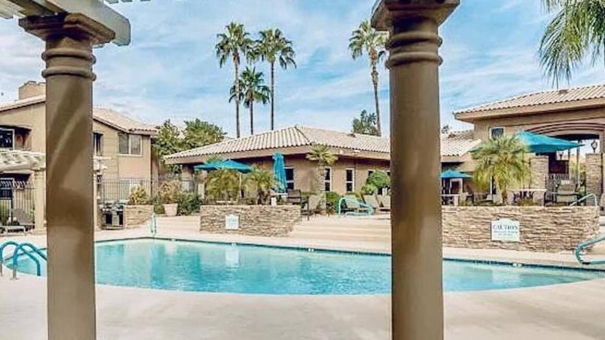 Raskin Estates Condo | Upscale Newly Remodeled Condo in Scottsdale! Amazing Location!