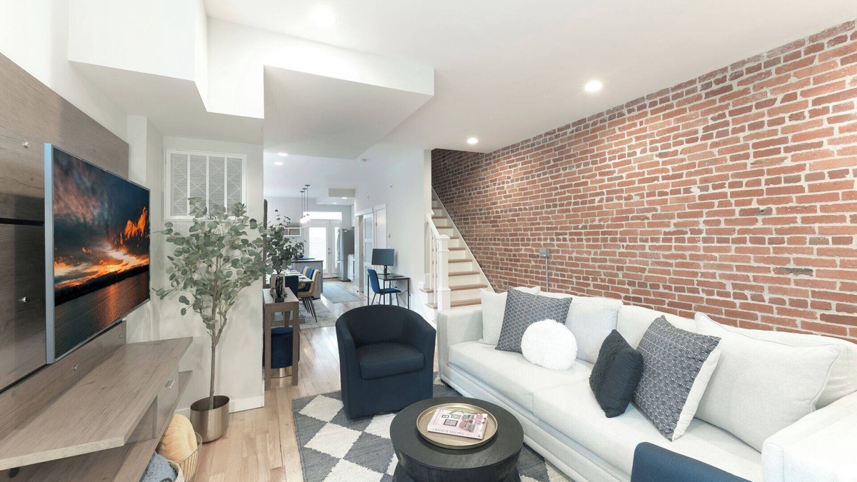 Old Town Alexandria House | Upscale Old Town Alexandria Retreat - Walk to King St Metro