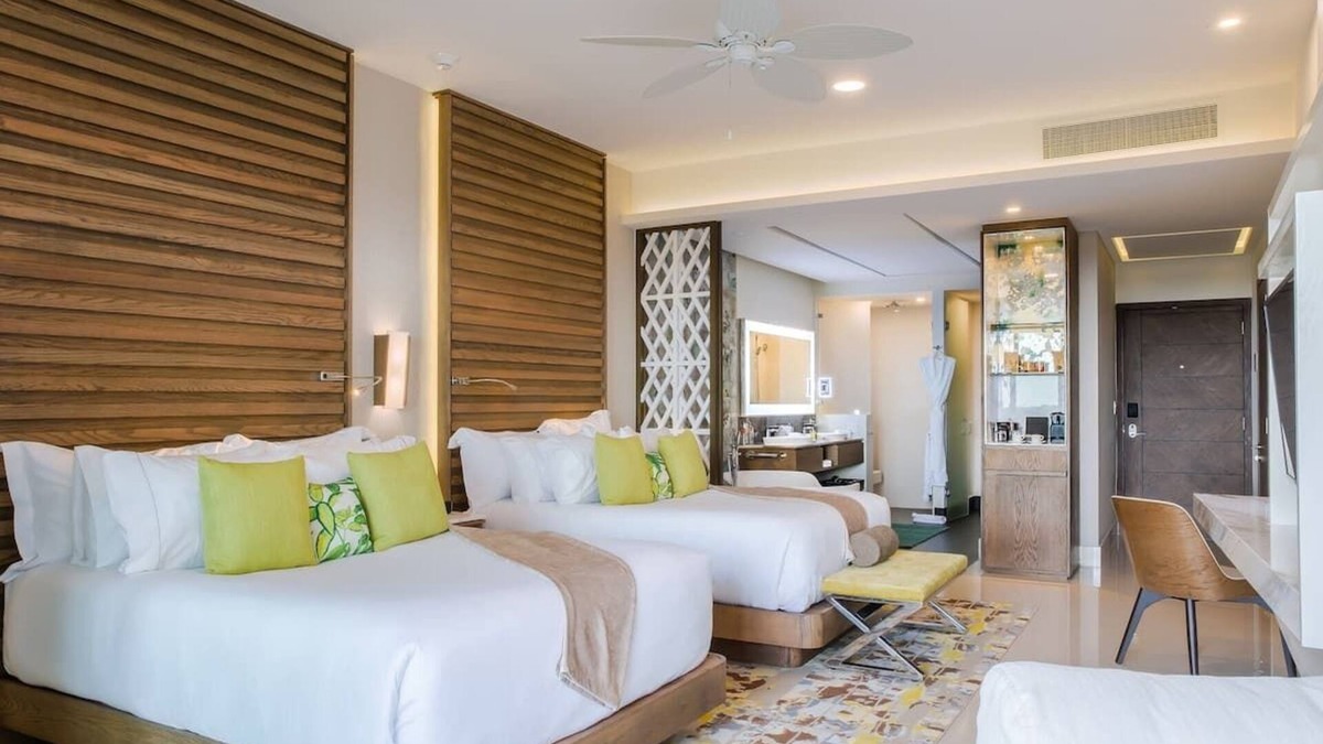 Playa Mujeres Hotel | Upscale Resort & Spa With Amazing Family Swimming Pools, 1 Rooftop Adult Only
