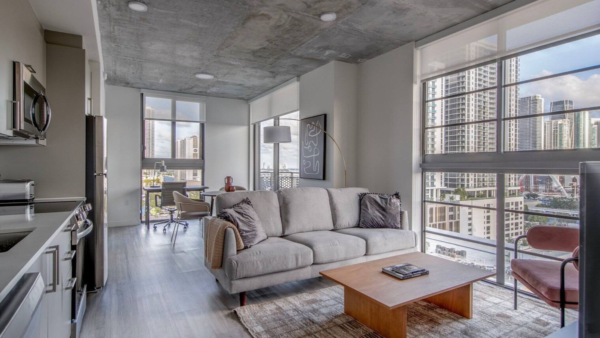 Edgewater Apartment | Upscale Wynwood 2BR w/Sauna, W/D & Roof Pool, nr Shops, by Blueground