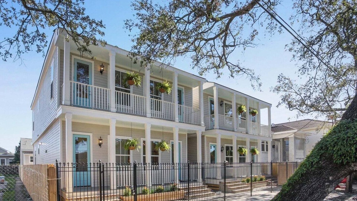 Faubourg Delassize Cottage | Uptown Cottage Sleeps 5