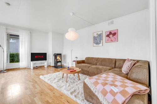 Tromso Apartment | Uptown I City & Fjord Views I FREE Parking