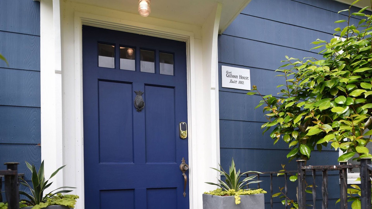 Port Townsend Historic District House | Uptown Port Townsend: Modern Amenities & Victorian Charm