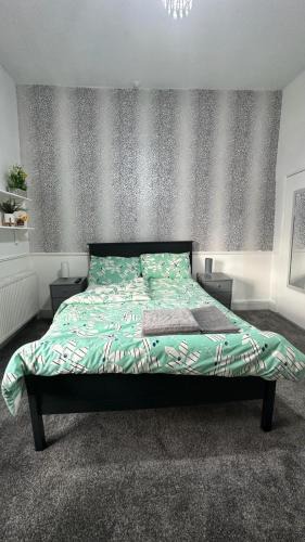 Failsworth Apartment | Ur Place 204