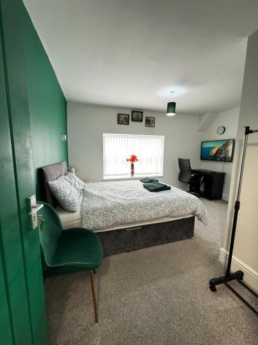 Failsworth Bed & Breakfast | UR PLACE