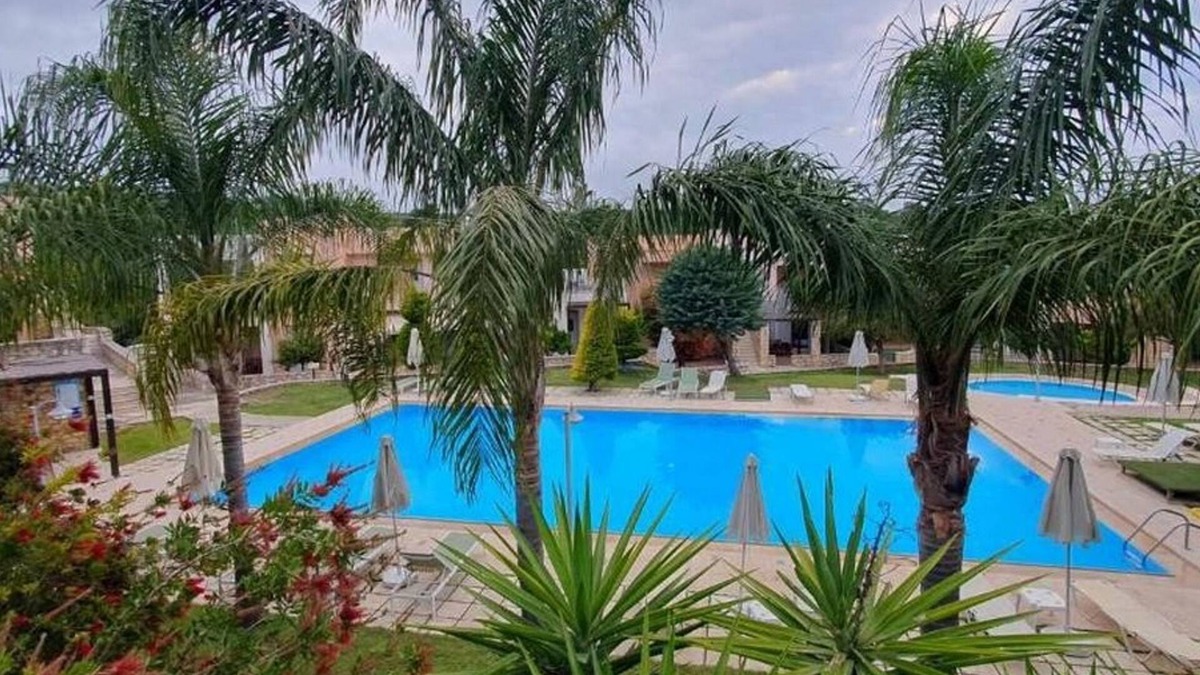 Loutra House | Urania Luxury Suite with pool view -Loutra Resort