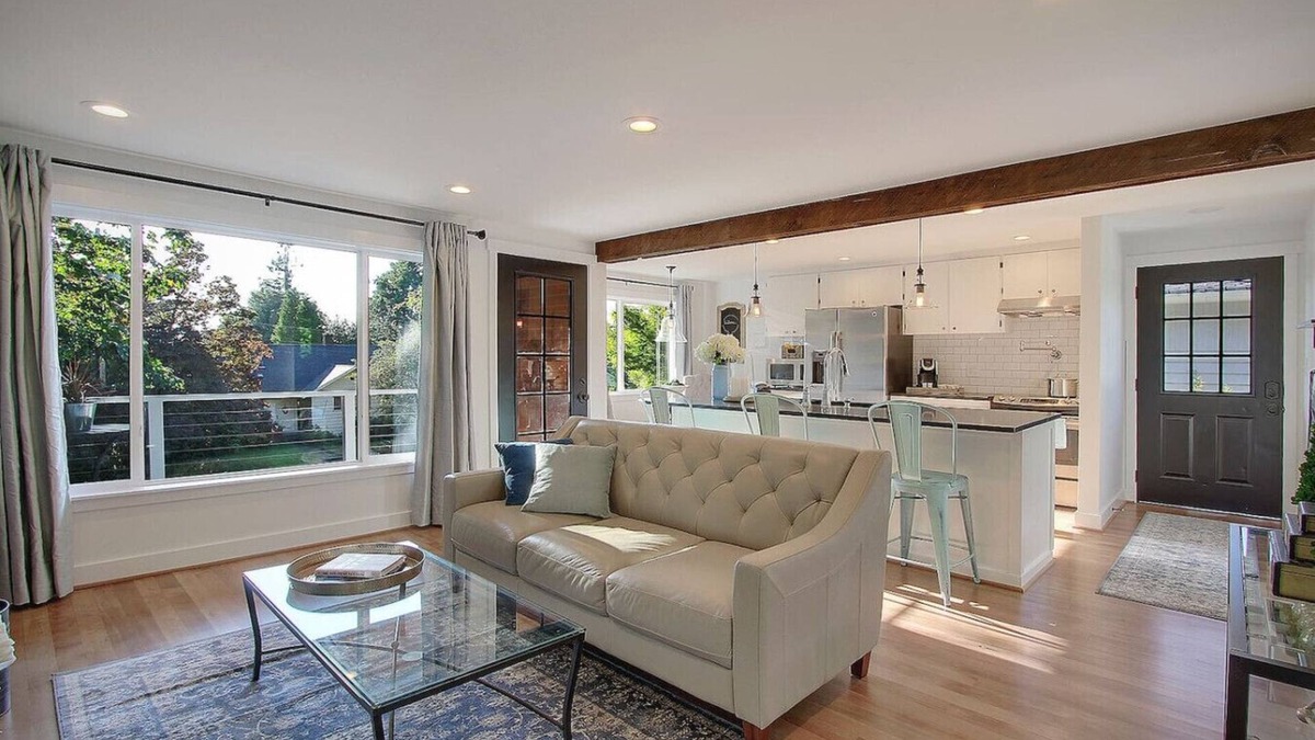Moss Bay House | Urban 4BR Duplex @Kirkland | Walk to Lake & Google