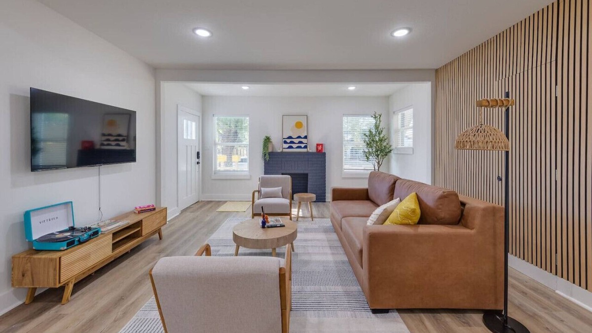South Central Houston House | Urban Boho Escape
