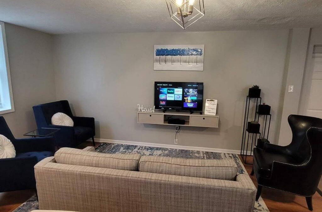 Grand Rapids Apartment | Urban Bungalow - Family Downtown Retreat