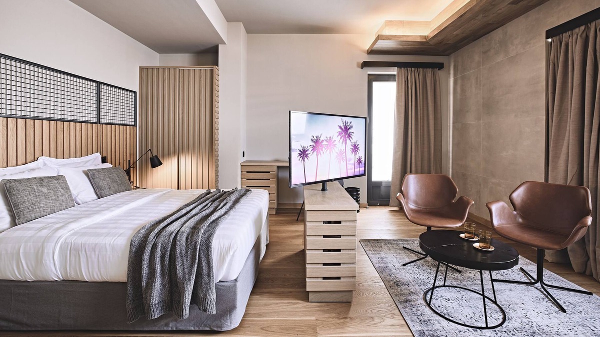 Glyfada Bed & Breakfast | Urban - Deluxe Suite in Glyfada