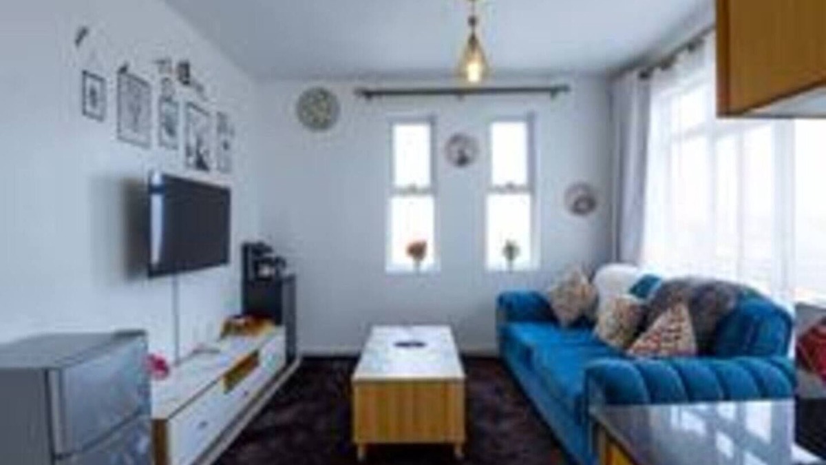 Riruta Apartment | Urban Elegance: Luxury 2BR Apt with Pool in Kilimani, Nairobi.