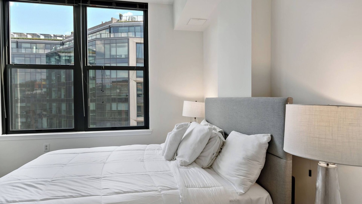 Navy Yard Apartment | Urban Oasis Retreat | Navy Yard
