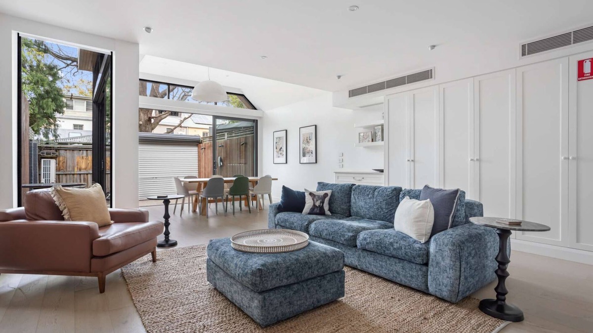 Newtown House | Urban oasis: Stylish 4BR retreat in vibrant Newtown