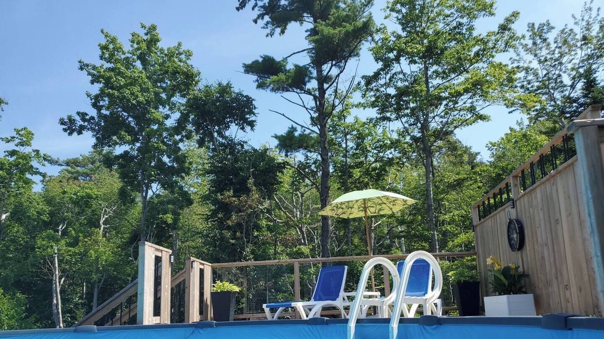Bedford House | Urban Oasis w/ Heated Pool & Hot Tub & 3 Tier Deck