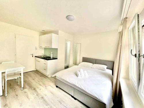 Sihlfeld Apartment | Urban Oasis with Queen Bed and View BE-14