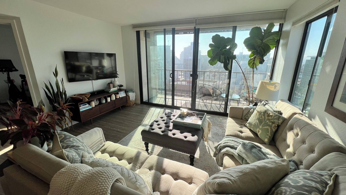 East Village Condo | Urban Oasis with Sweeping Views - Walk to Gaslamp, Little Italy, Balboa Park