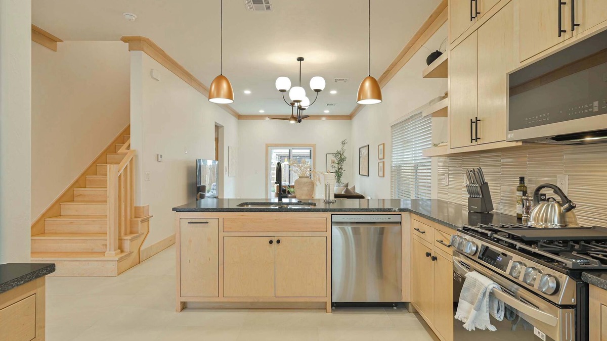 Central Oklahoma City House | Urban Plaza Luxe 1-Family- Steps away from Plaza District