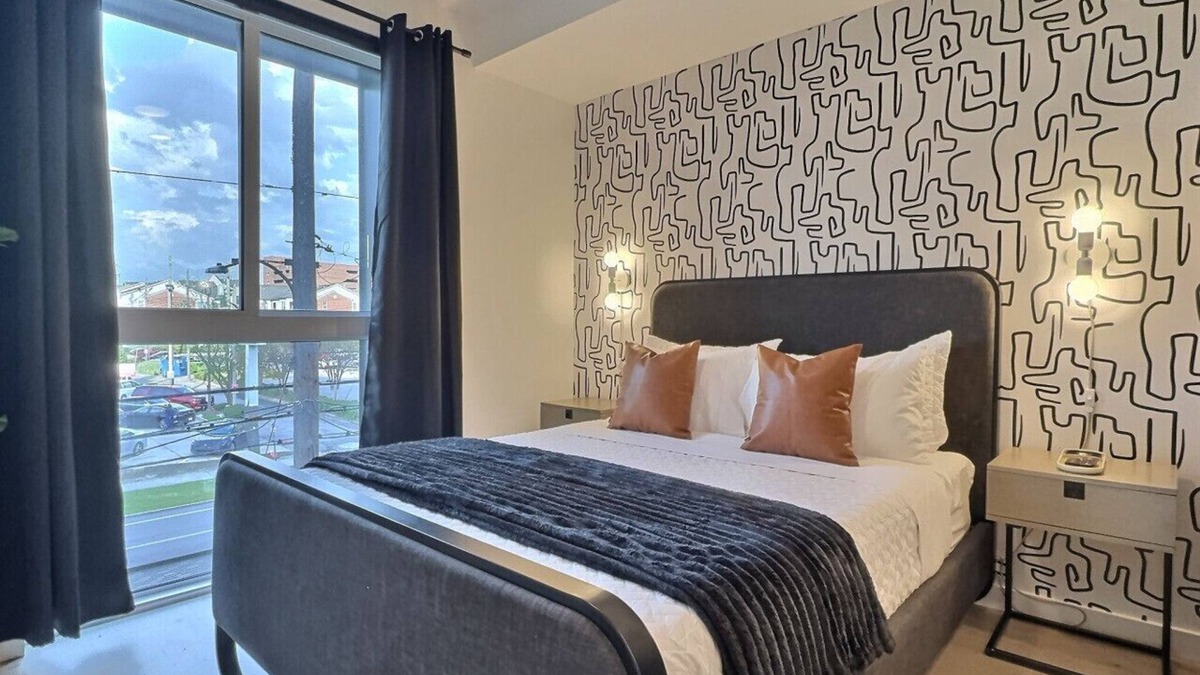 Five Points South Apartment | Urban Studio | Walk to UAB + Railroad Park