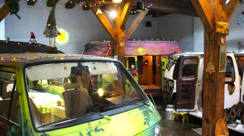 Maskavas Forstate Hotel | Urban Van Glamping Riga