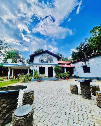 Gauhati House | Urban Villa