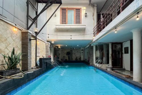 Cipete Utara Hotel | Urbanview de Dharmawangsa Suite Hotel