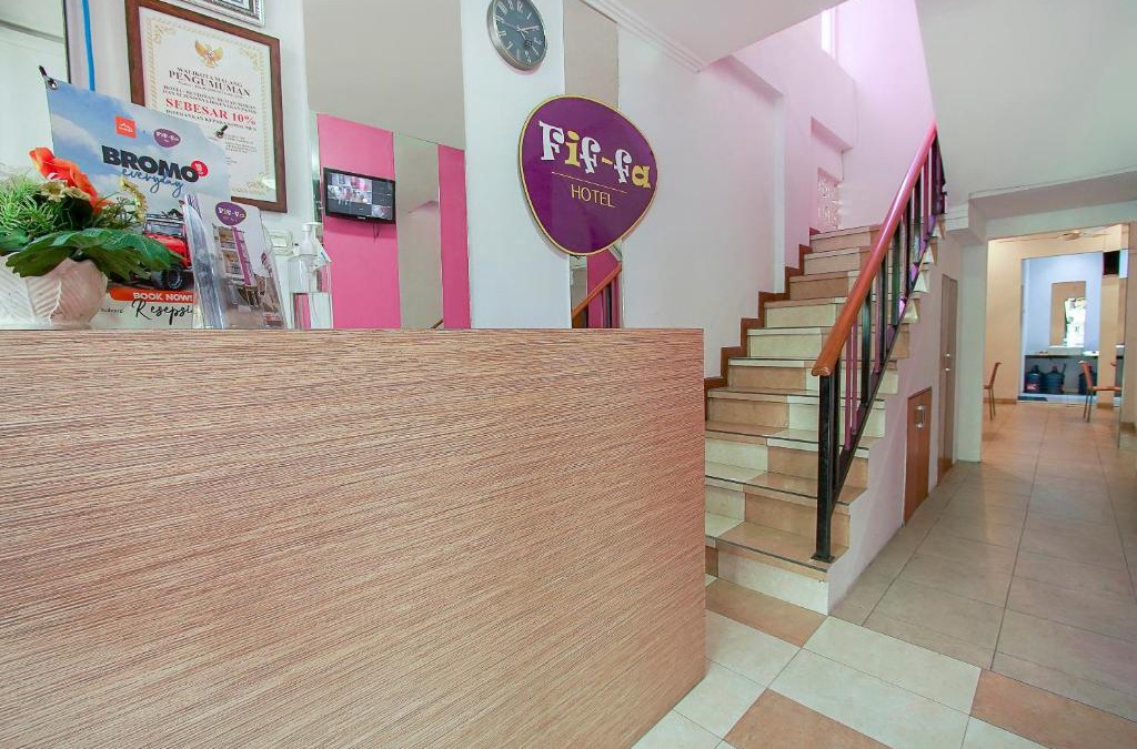 Klojen Hotel | Urbanview Hotel FiFFa Kauman Malang