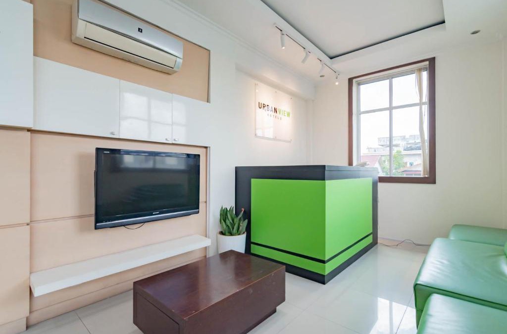 Pontianak Hotel | Urbanview Hotel Syariah Dapen Pontianak by RedDoorz
