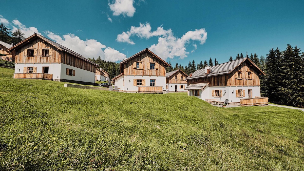 Weisspriach Ski Chalet | Urlaub in den Bergen - Wanderwege und Pisten Direkt vor der Chalet-türe