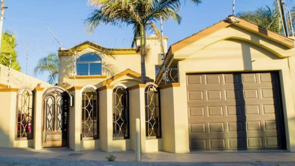 Tijuana House | USA Otay Border-1 min from the US border