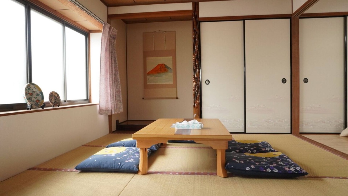 Takehara House | Usagi Island Omishima accessible, maximum 9 people, 10 minutes walk from Tadanoumi Port