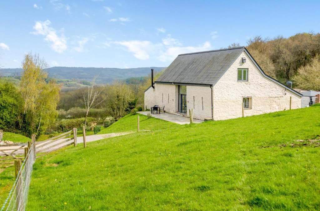 Coed-Y-Paen Apartment | USK Barn