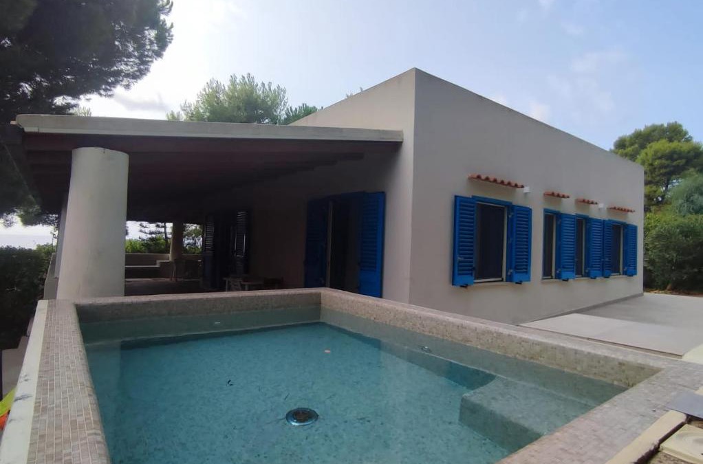 Ustica Villa | Ustica Mari e Carlo Contrada Ogliastrello