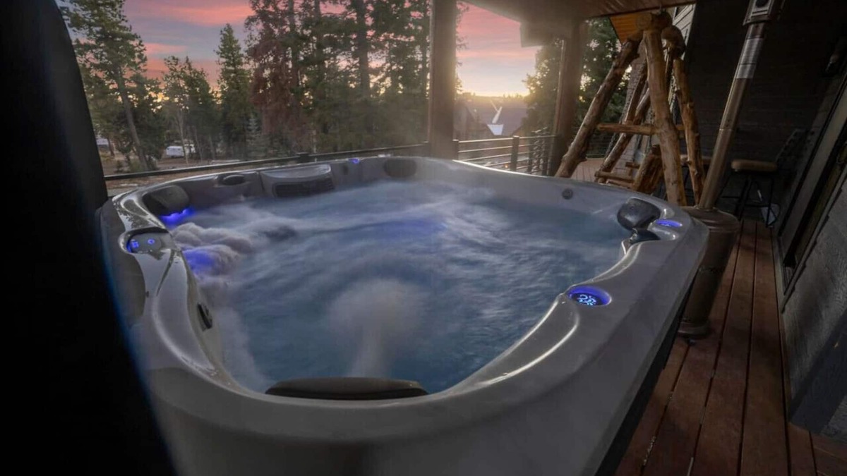 Duck Creek Village Cabin | Utah's Best Parks & Luxury Await