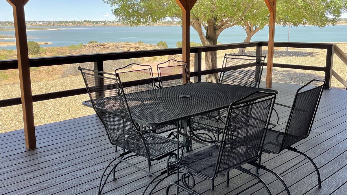 Quay County House | Ute Sunset Lake House-3 Bed/2 Bath Lakefront Home