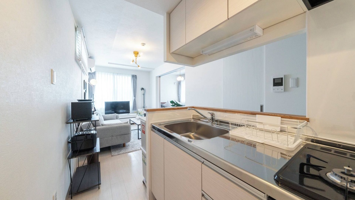 Higashi Apartment | UTOPIA 101