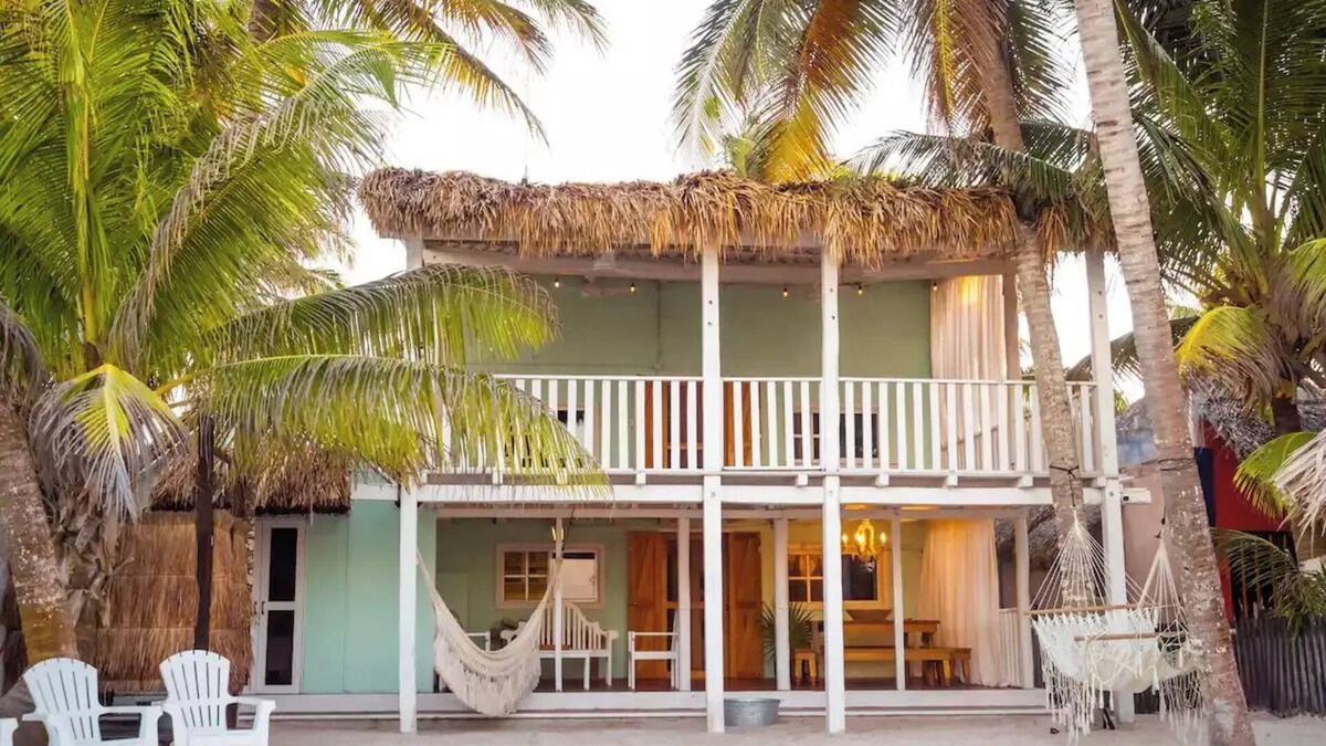 El Cuyo House | Utopia Guesthouse & Yoga Studio beachfront home