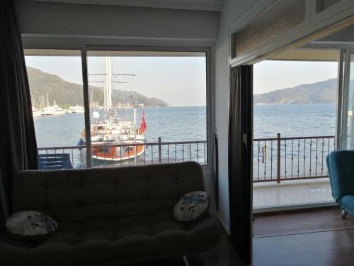 Marmaris City Center Apartment | Uysal Suite and Loft Seaside