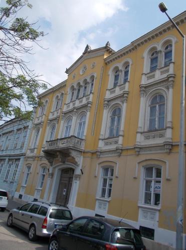 Szekesfehervar Apartment | Vörösmarty tér Apartman