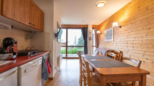 Chamrousse Apartment | V du Bachat - SILENE A05 - 6 pers