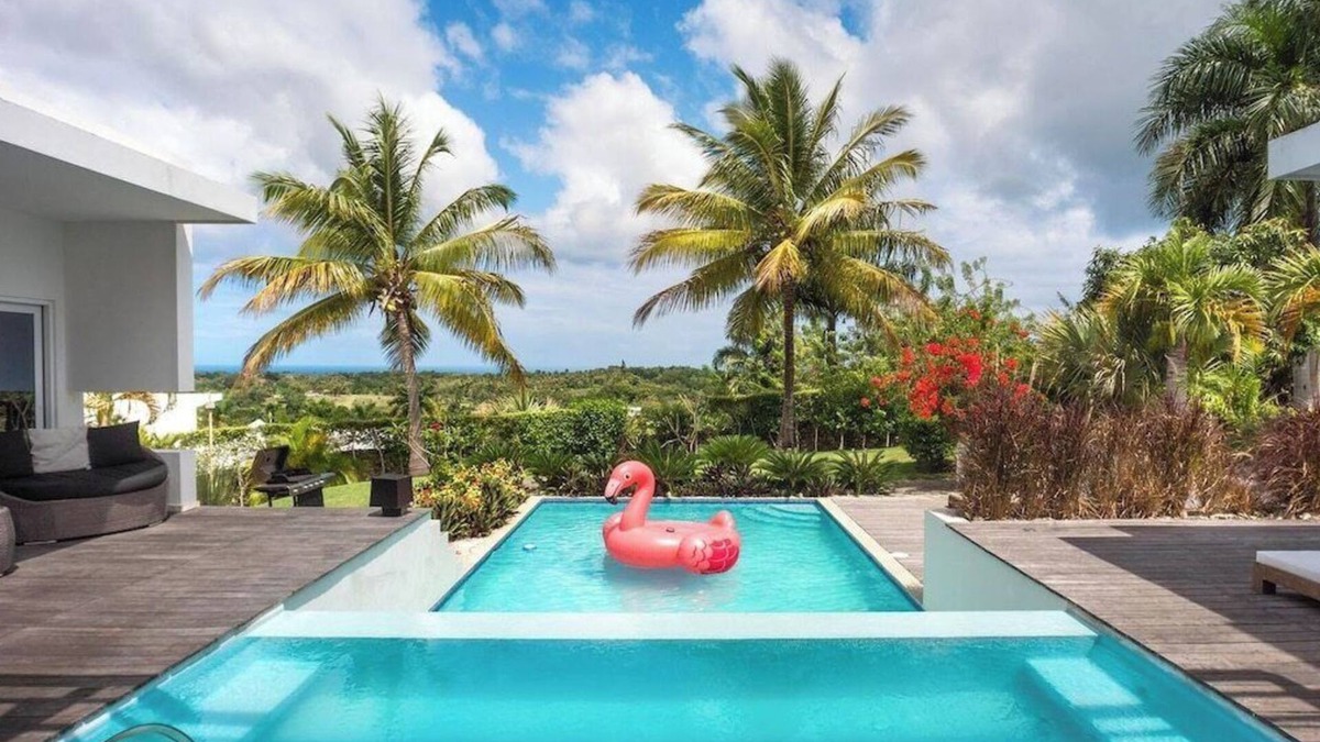 La Mulata Villa | V11 Casa Vista del Caribe · Caribbean-style with 2-level pool & large garden