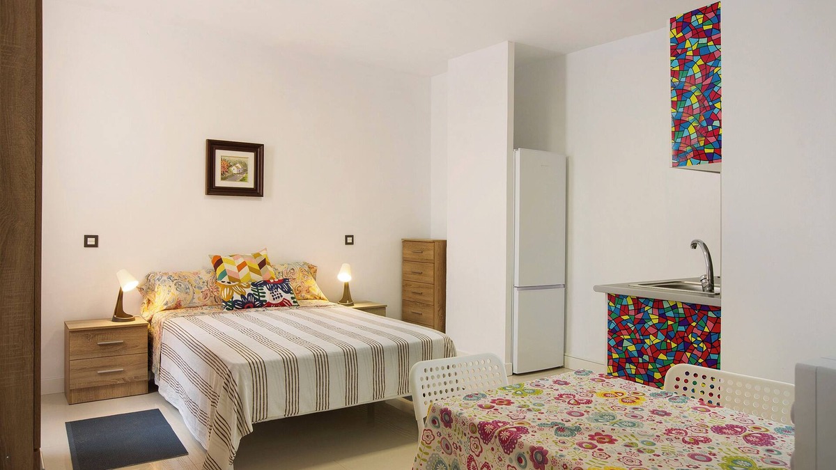Vegueta Apartment | Vacation Home "Estudio Massimo 7B" with Shared Terrace & Wi-Fi